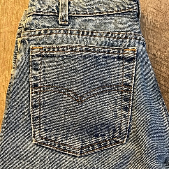 Vintage Levi 550 Jeans size 29x34 - Picture 4 of 12